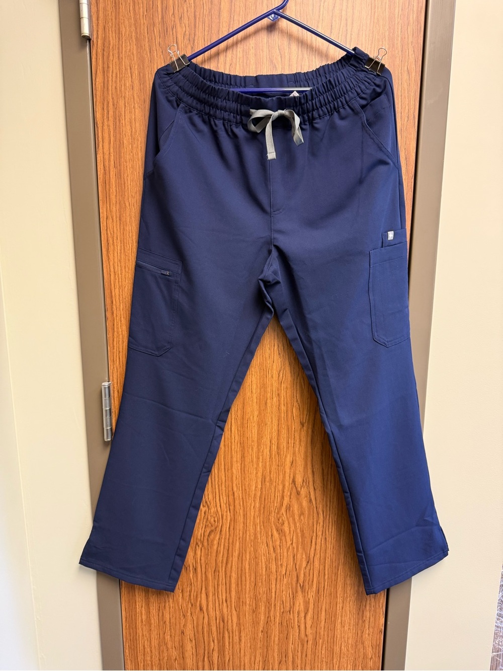 Women's Dowa High Waisted Relaxed Straight Leg
Trousers FIGS navy